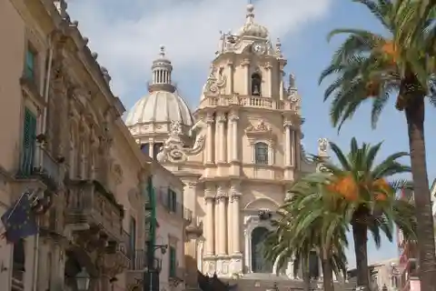 Ragusa, Noto and Chocolate Tasting - Day tour from Siracusa