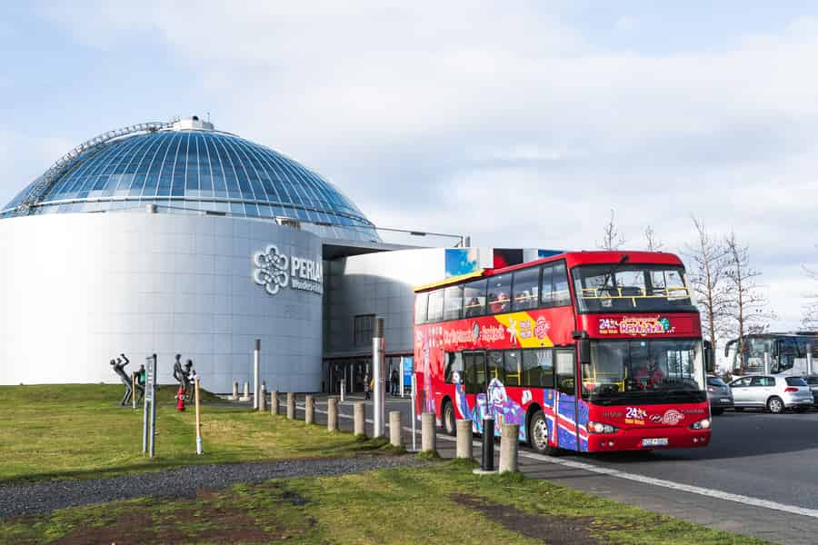 Reykjavík: Hop-On-Hop-Off-Bus und Eintrittskarte für das Perlan-Museum. Foto: GetYourGuide