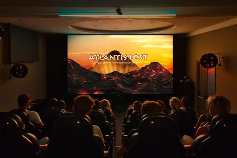 Santorin : Journée mythique à Akrotiri avec croisière sur le volcan