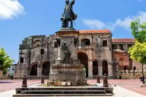 De Punta Cana: Excursão de um dia a Santo Domingo com Parque Nacional