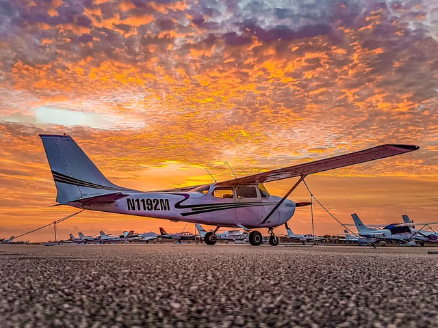 Miami Beach: Volo privato romantico al tramonto con champagne