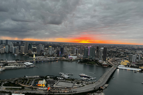 Miami : Vol romantique en avion au coucher du soleil - Champagne gratuit