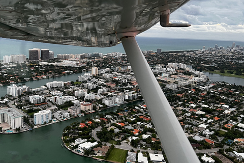 Miami: Romántico vuelo en avión al atardecer - Champán gratis