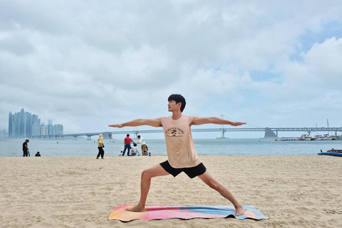 Busan: Gwangalli Beach Morning Wellness Yoga Experience