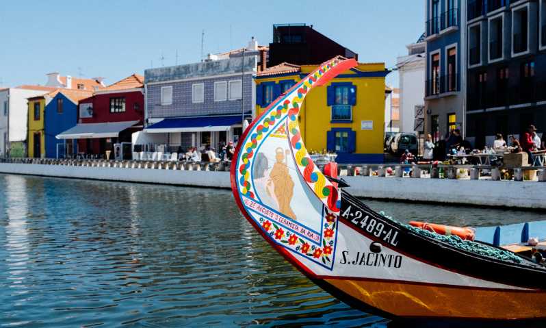From Porto: Aveiro, Costa Nova and trip in Moliceiro boat