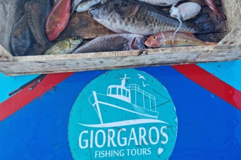 Private Morning Fishing Tour w/ Lunch and Drinks From Thera: Private Morning Fishing Tour w/ Lunch and Drinks