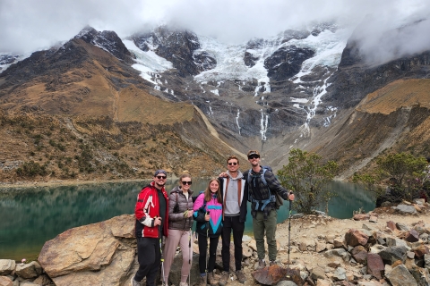 Z Cusco: całodniowa wycieczka do jeziora HumantayCałodniowa wycieczka do jeziora Humantay
