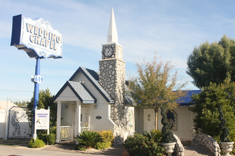 Las Vegas: Ślub lub odnowienie ślubów w Graceland Chapel