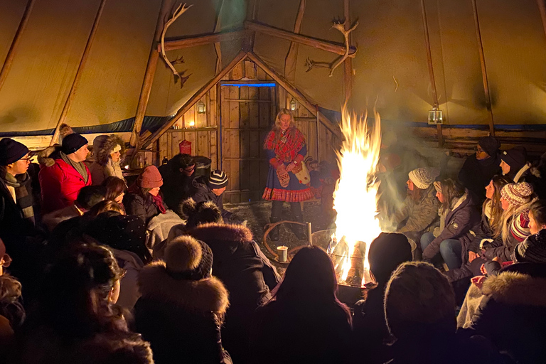 Tromsø: tour culturale del ranch delle renne e dei lapponi con pranzoTromsø: Ranch delle renne e tour culturale sami con pranzo