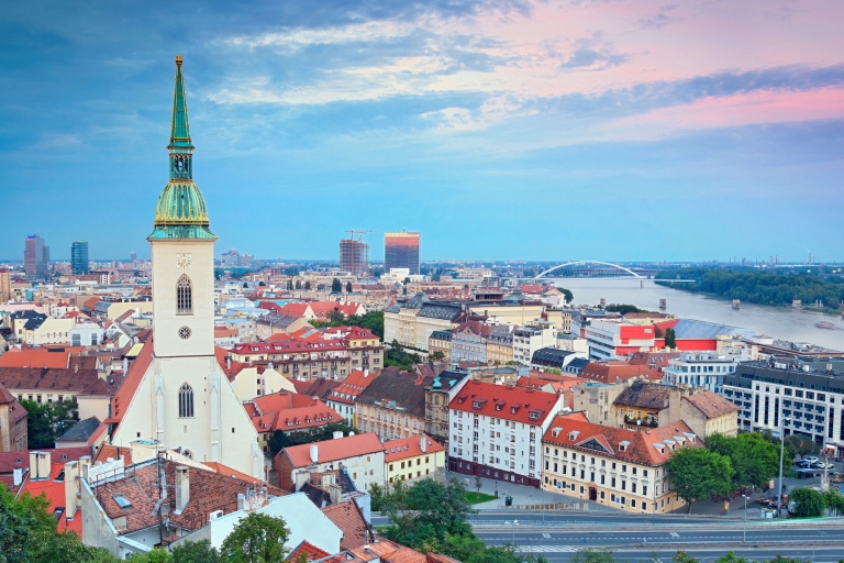 Bratislava: Einführung in die Stadt in-App Guide & AudioBratislava: 10+ City Highlights Walking Tour auf deinem Telefon