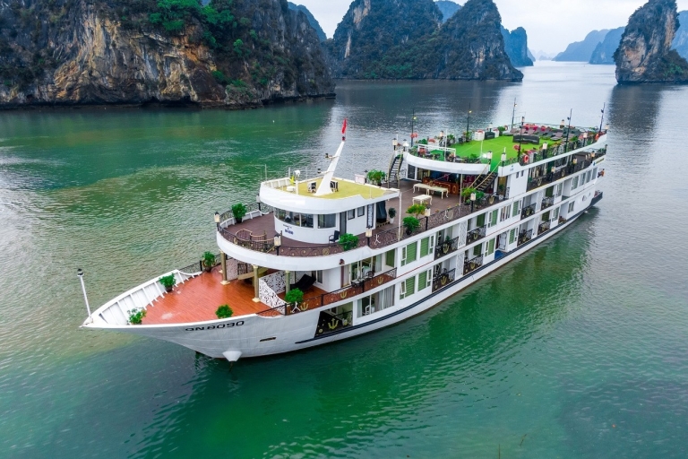 Ha Long Bay: Luxury Cruise 2-Day With All Activities & Guide Luxury 2-Day Ha Long Cruise With All Activities