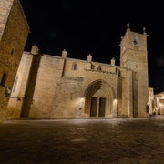 Caceres: Guided Sunset Sightseeing Tour