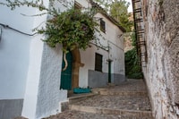 Caceres, Highlights, History and Jewish Quarter Walking Tour - Housity