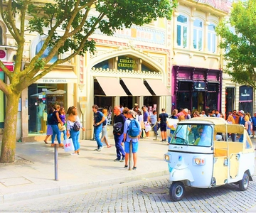 Porto: Privé Tuk-Tuk Tour met korte wandeltochten en wijn