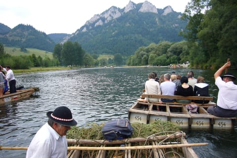 From Krakow: Dunajec River Cruise On Wooden Raft