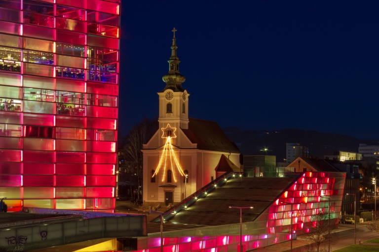 Graz: Private 2-Hour Christmas Market and Main Square Tour Standard Option