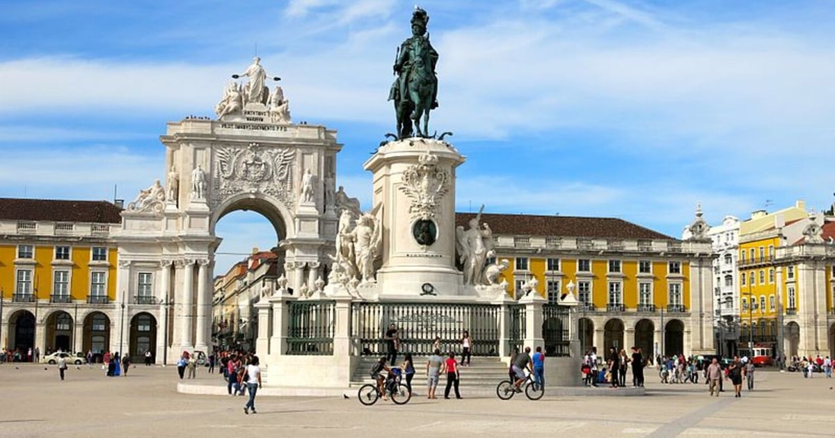 Lisbon: Private Guided Day Tour Including Belém and Cascais | GetYourGuide