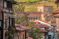 Desde Santander, Santillana del Mar & Altamira Museum Tour - Hizvo