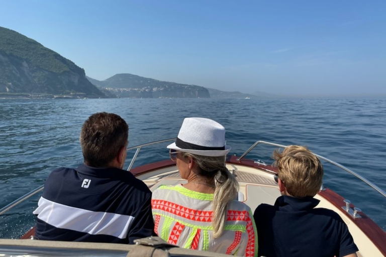 Z Sorrento: Prywatny rejs Capri i Positano z pływaniem