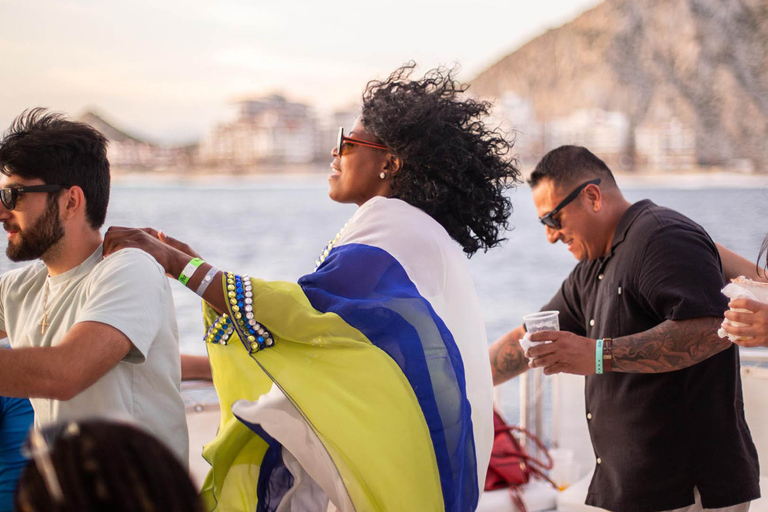 Cabo San Lucas: Sunset Party Cruise with Open Bar