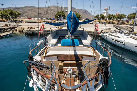Chania: Luxury Gulet Cruise to Balos & Gramvousa with Lunch