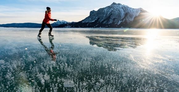 Banff: Icefields Parkway & Abraham Lake Ice Bubbles Tour
