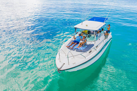 Noleggio barche private di lusso a Praslin, Seychelles