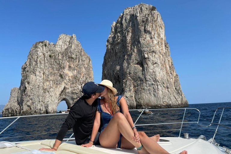 Z Sorrento: Prywatna wycieczka łodzią o zachodzie słońca na Capri