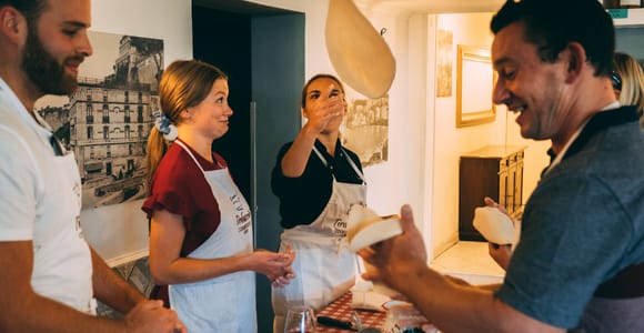 Sorrento: Pizza Making Class at Tirabusciò Cooking School