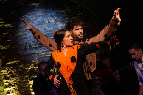 Madrid: "La Cueva de Lola" Flamenco Show Tickets mit GetränkMadrid: Flamenco Show Tickets mit Getränk im Stadtzentrum