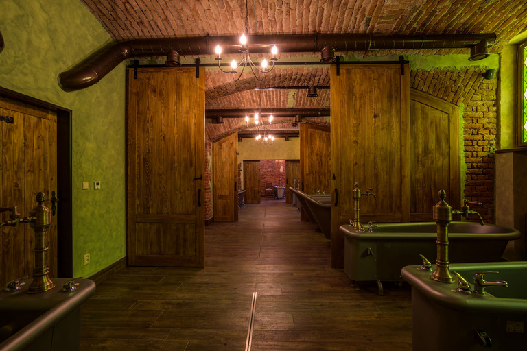 Praga: Baño Spa de Cerveza y Vino con Experiencia en Cueva de SalBeer Spa (bañera individual)