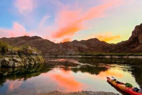 Van Las Vegas: Black Canyon Twilight Kayak Tour