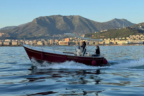 Private Amalfi Coast Boat Tour by boat with Aperitif & snack Private Amalfi Coast Boat Tour by Gozzo with Skipper & Drink