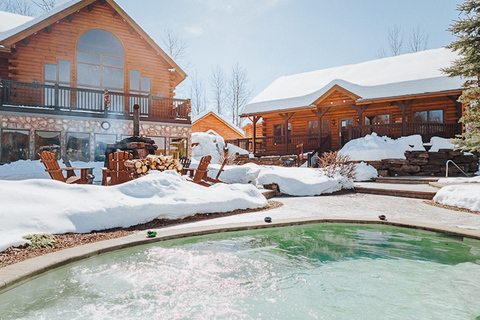 Depuis Montréal : Excursion d&#039;une journée au spa Natur&#039;Eau avec billet d&#039;entrée