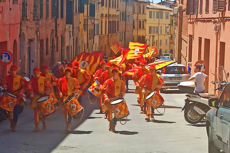 Von Florenz aus: Pisa + Siena mit Weinverkostung im Chianti