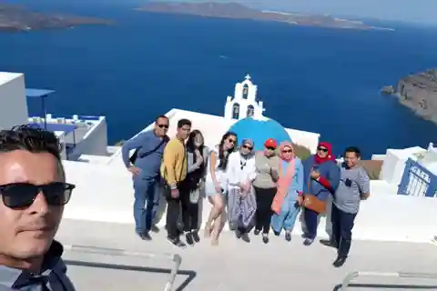 Santorini:"Private Top Highlights & Hidden Gems Tour"