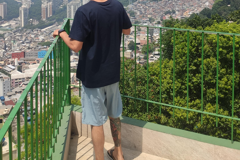 Rio de Janeiro: 2-hour tour of the Rocinha favela with a local guide