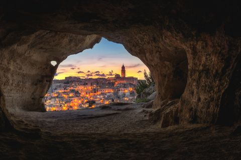 Matera: Walking Tour with Entry to Cave House and Rock Crypt