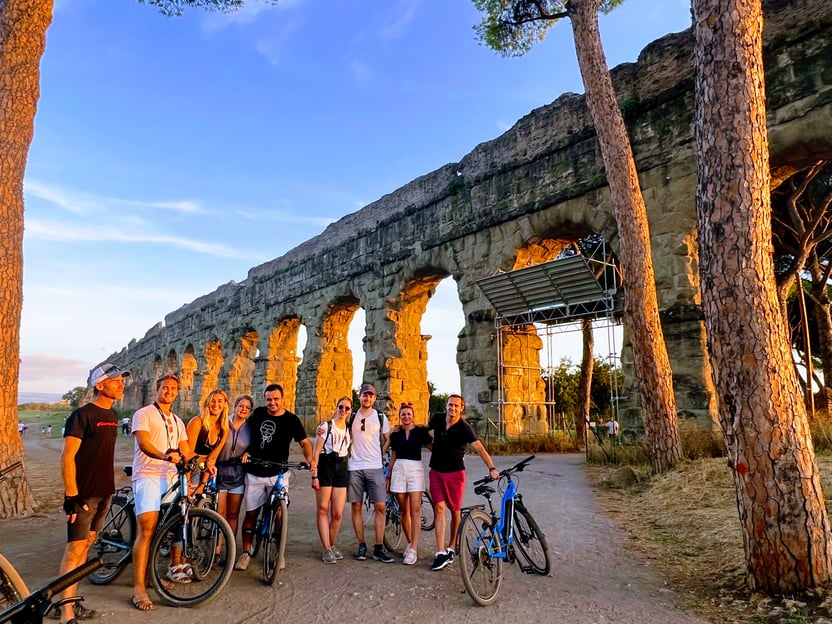 Rom: Appian Way &amp; Catacomb Sunset E-Bike Tour mit Aperitif