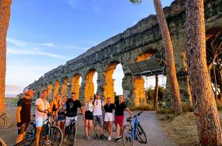 Rom: Appian Way & Catacomb Sunset E-Bike Tour mit Aperitif