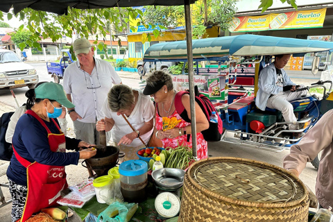 Vientiane: Guided Foodie & Culture Tour with Tastings