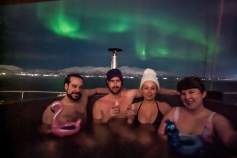 From Tromso: Northern Lights Cruise with Hot Tub and Dinner
