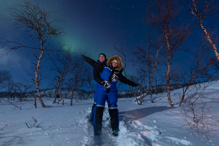 Tromsø: Aurora Borealis Chase with Guide, Meals &amp; CampfireNorthern Lights Chase with French-Speaking Guide