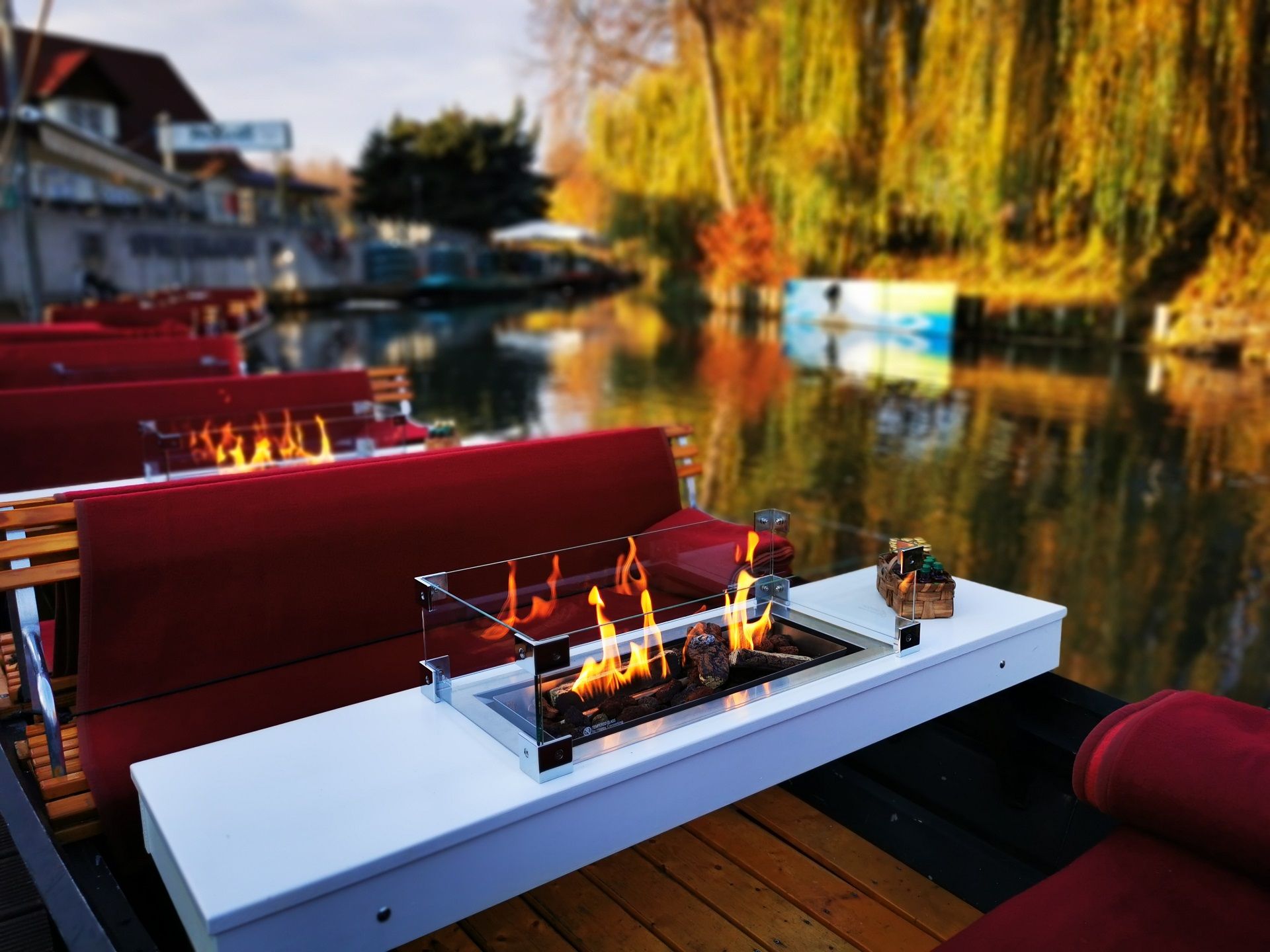Burg: Winterliche Spreewald-Bootsfahrt mit Kamin