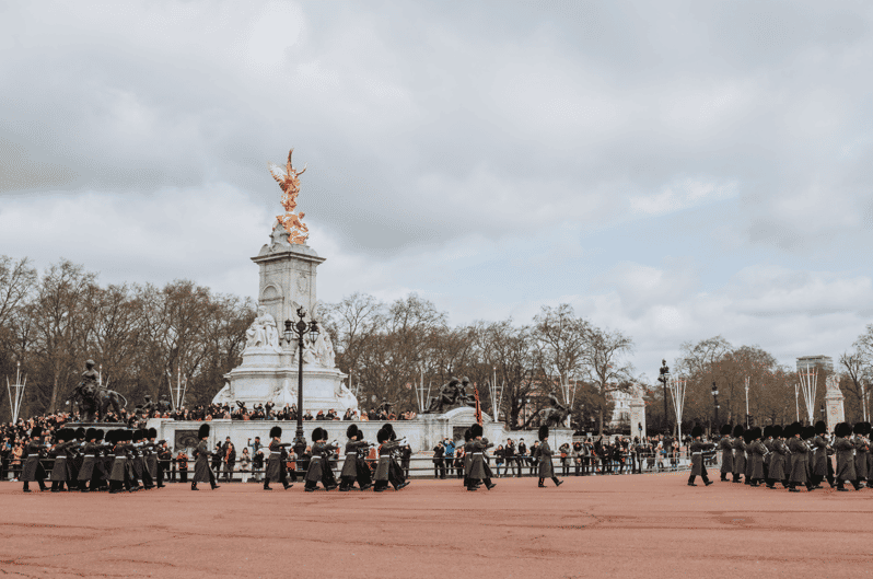 London: Royal History Walk Self Guided Tour