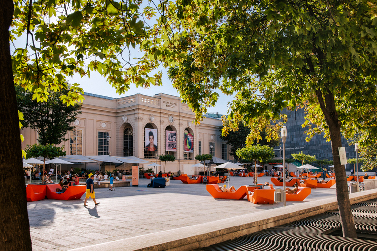 Wiedeń: Secret MQ Tour w MuseumsQuartier Wien