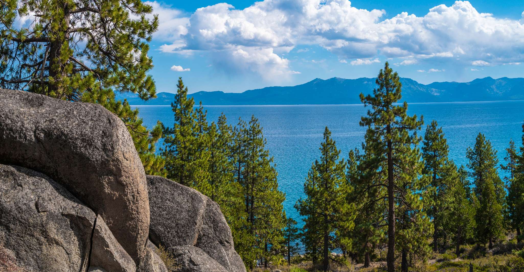 Lake Tahoe, Self-Guided Driving Tour - Housity