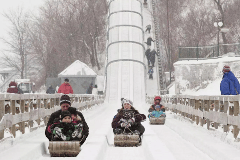 Quebec City: Old Quebec Schlittenfahrt mit heißer Schokolade