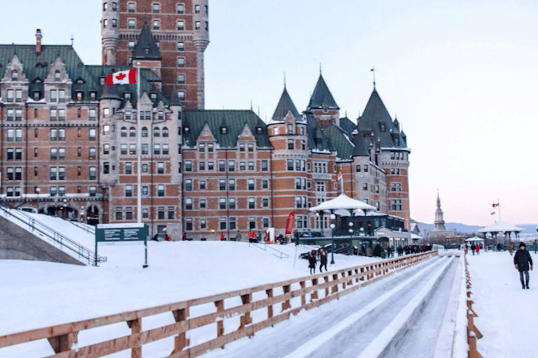 Quebec City: Old Quebec Schlittenfahrt mit heißer Schokolade