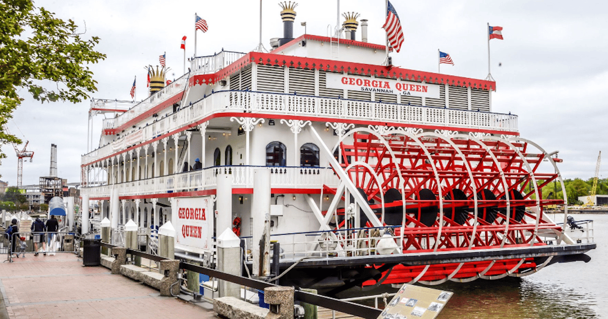 Savannah: Small-group Walking Tour With Cruise 